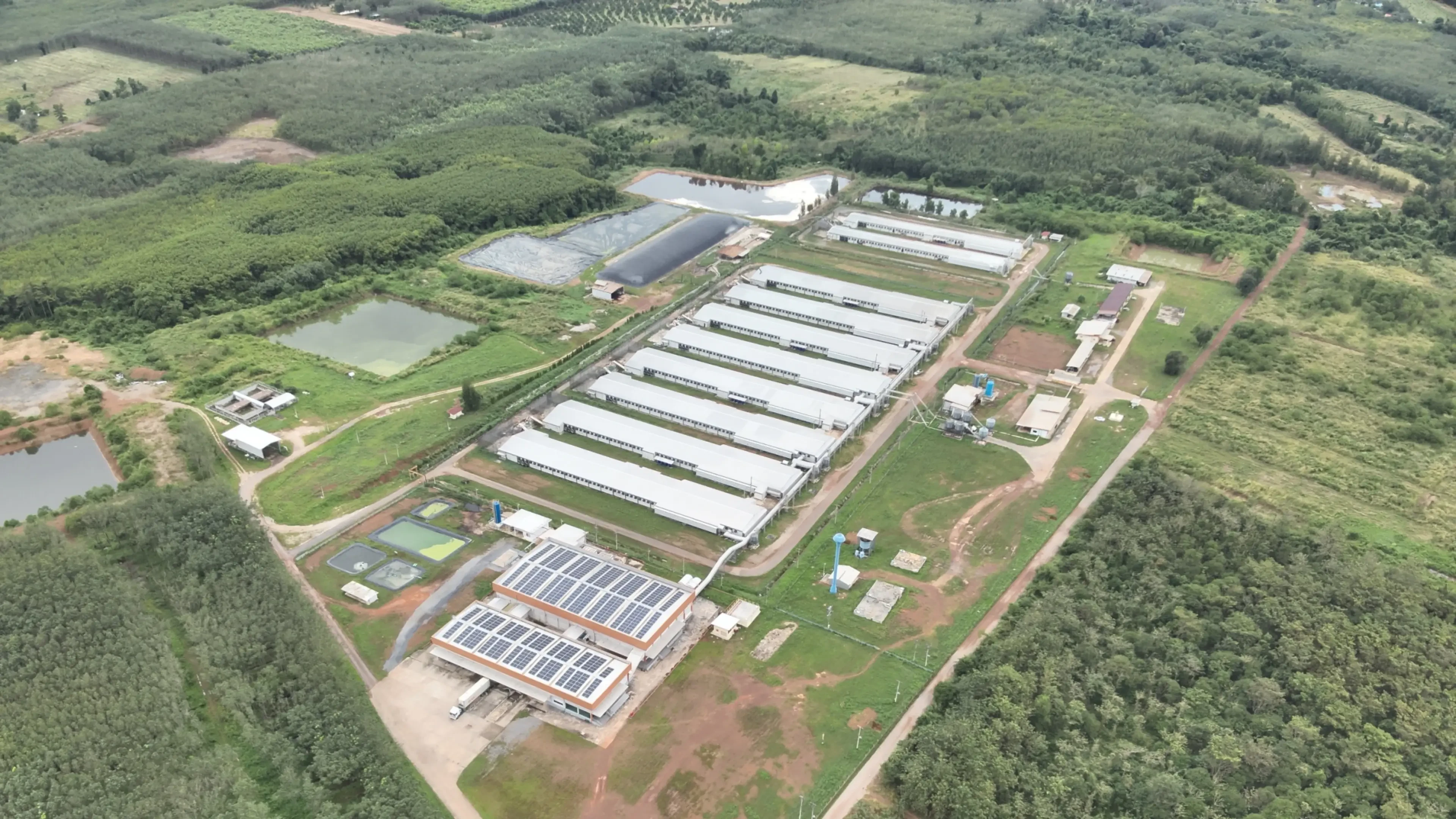 RE100 Farm: 100% Renewable Energy Model Farm